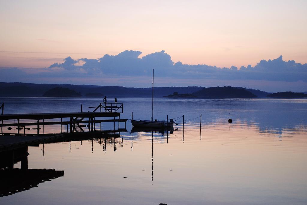Anfasteroed Gardsvik - Badstugorna Ljungskile Esterno foto