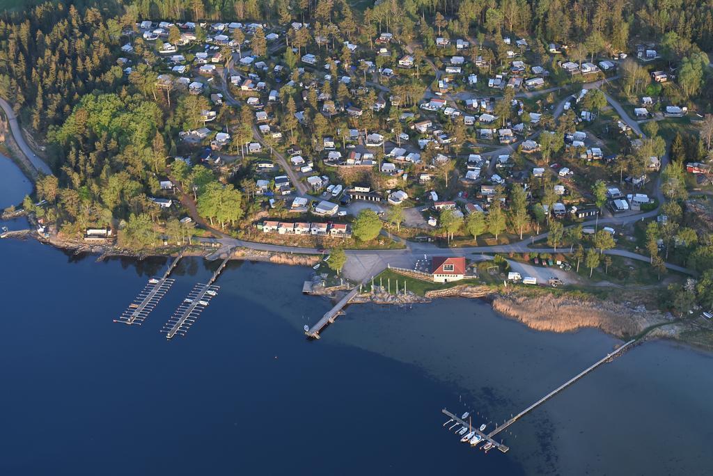 Anfasteroed Gardsvik - Badstugorna Ljungskile Esterno foto