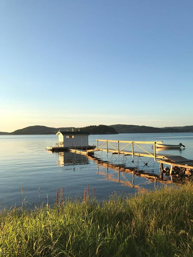 Anfasteroed Gardsvik - Badstugorna Ljungskile Esterno foto